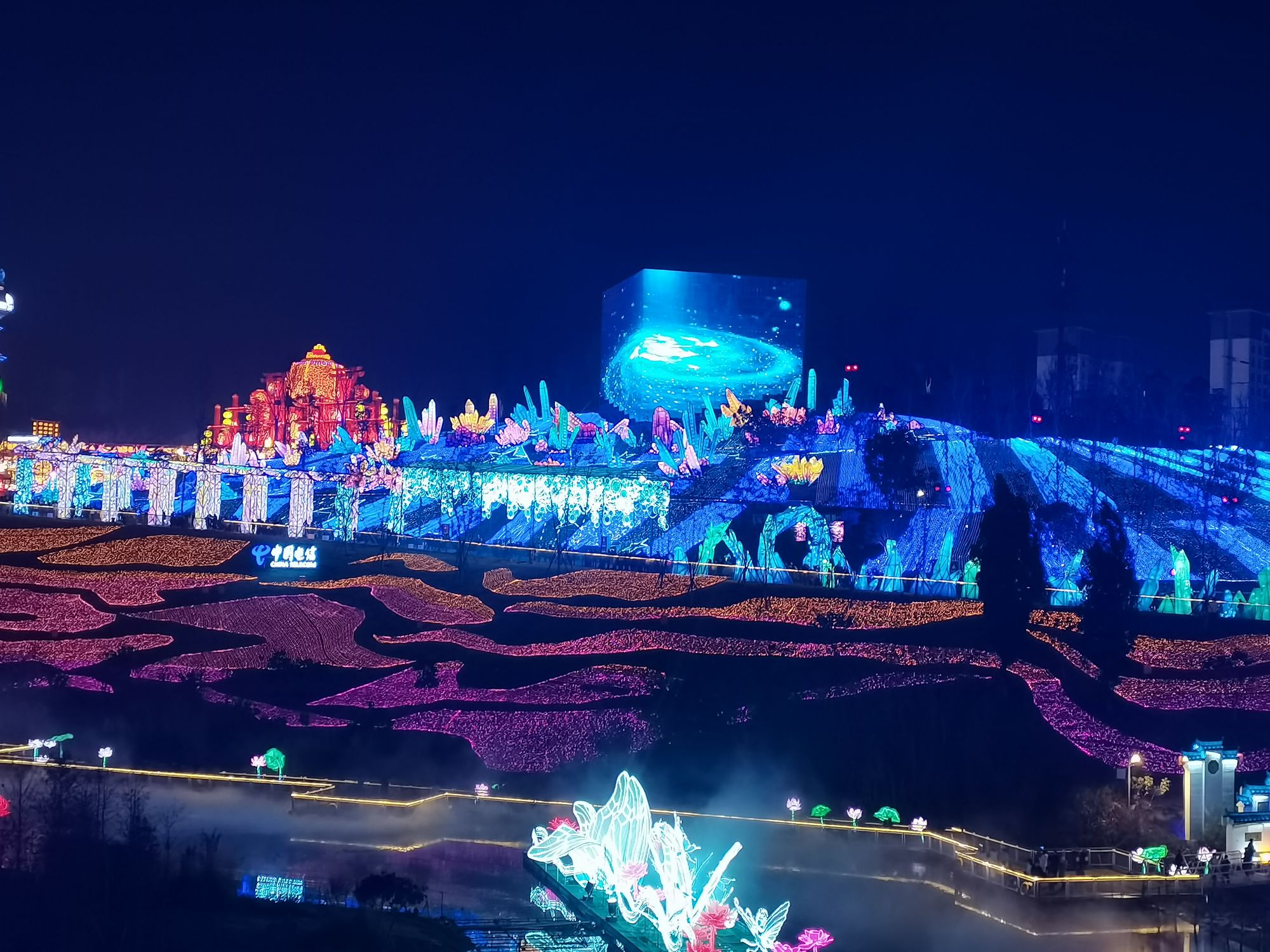 能量工厂——首创新型光影融合灯组(图3)