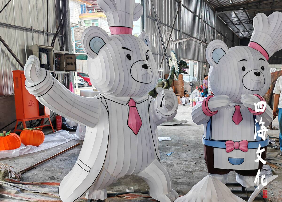 创意设计助力日本节日装饰：熊吉祥物传递文化魅力(图2)